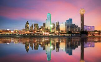 Reunion Tower, el mirador con la mejor vista de Dallas y cenas memorables