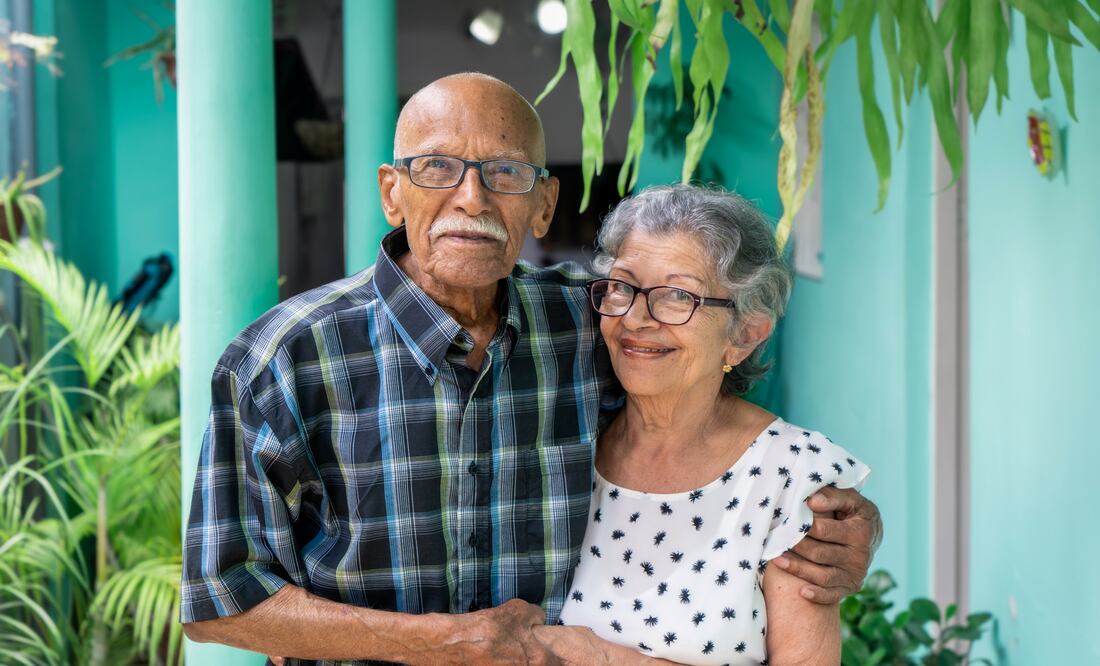 Pensiones IMSS 2024: ¿Cuál es el calendario de depósitos y qué porcentaje se paga en pensión por cesantía? iStock/Julio Rivalta