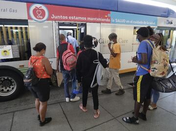 Una Florida casi totalmente reabierta suma 854 nuevos casos en 24 horas