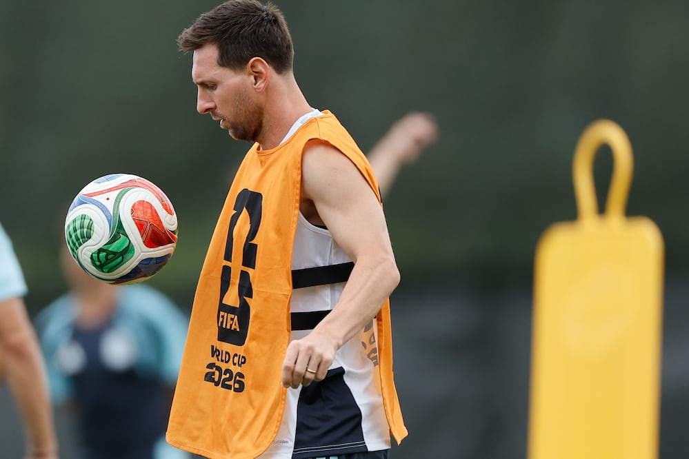 ¿Messi no juega? La campeona Argentina iría sin su estrella ante Jordania  oEFE/Juan Ignacio Roncoroni
