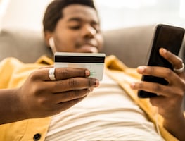 Nueva York distribuirá tarjetas para la entrega de comida a más de 7,300 inmigrantes