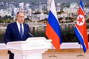 Rusia advierte que el refuerzo militar de EU puede desencadenar una escalada en el conflicto Israel-Hamas