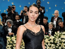 Al estilo Kim Kardashian, Georgina Rodríguez presume 'gym body' con leggings y bralette deportivo