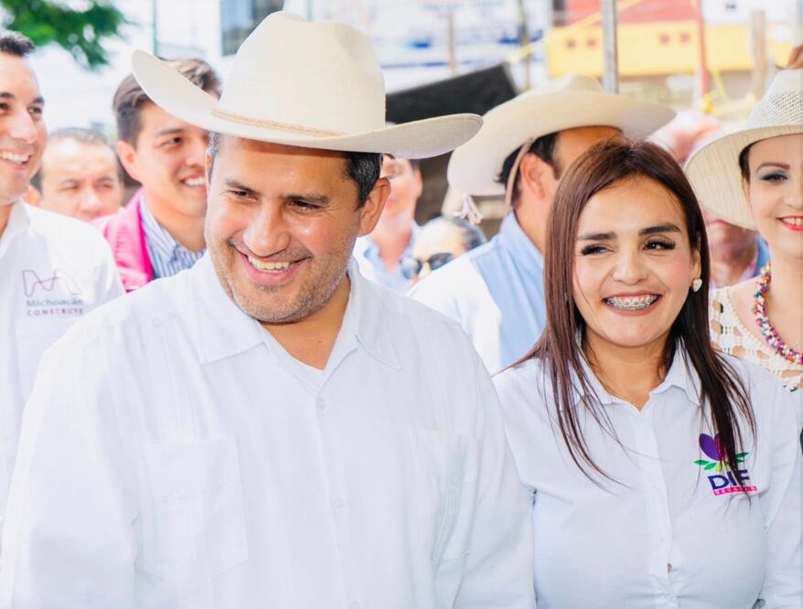Esposa de Carlos Manzo responde a quienes la quieren como nueva alcaldesa de Uruapan. Foto; Grecia Quiroz / FB