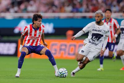 ¿El ecuatoriano Pedro Vite ignoró el Himno de México? ¿Habrá sanción para el jugador de Pumas?  VIDEO
