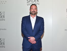 Ben Affleck sorprende al hablar en español y fans dicen que lo hace mejor que Jennifer Lopez