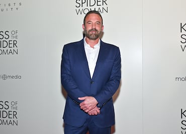 Ben Affleck sorprende al hablar en español y fans dicen que lo hace mejor que Jennifer Lopez