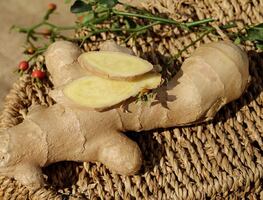 Siete beneficios saludables que aporta comer jengibre