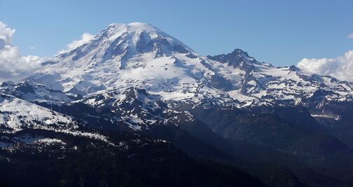 Muere excursionista por avalancha de rocas en volcán de Washington