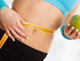 ¿Una manzana al día ayuda a prevenir la diabetes? Esto dicen los expertos