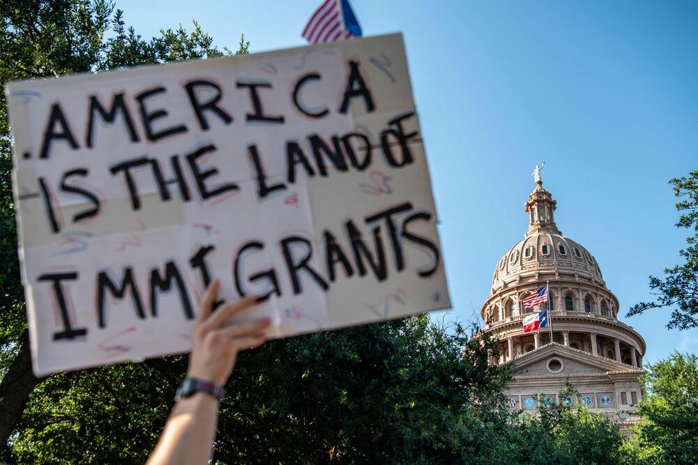 Trump envía 700 militares a Texas, Florida y Luisiana como apoyo en operativos antiinmigratorios. Foto: AFP