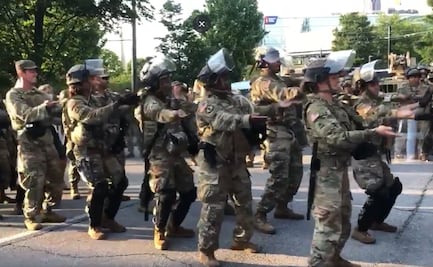 Video. Guardia Nacional en Atlanta baila la "Macarena" antes de toque de queda 