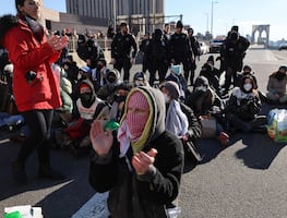 Más de 100 detenidos en una manifestación propalestina que cortó el tráfico en Nueva York