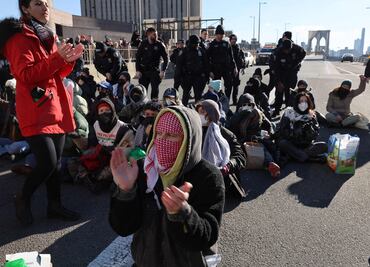 Más de 100 detenidos en una manifestación propalestina que cortó el tráfico en Nueva York