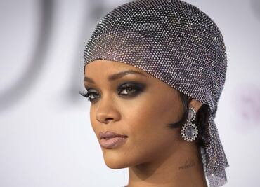 Rihanna, de vendedora de sombreros a la artista más rica del mundo