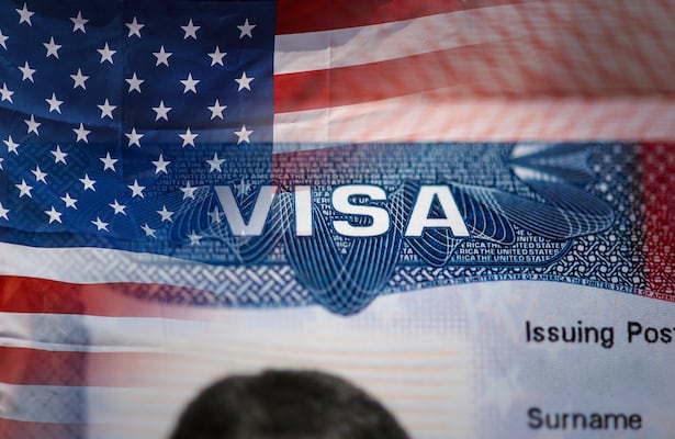 ¿Qué es el CAS y por qué debes acudir antes de tu entrevista para la visa americana?