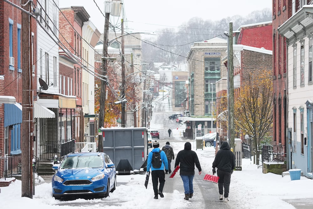 Ola de frío extremo golpea EU: hasta –23 °C y récords históricos en más de 30 estados (AP Photo/Matt Rourke)