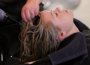 Retiran shampoo y productos para cabello por riesgo de cáncer