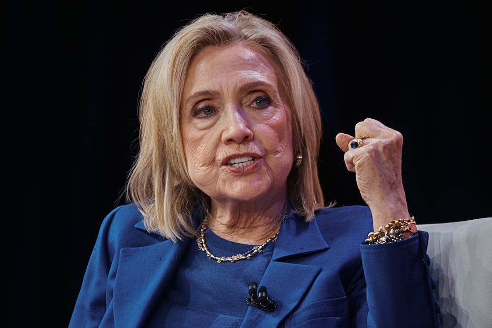 Hillary Clinton rompe el silencio ante el Congreso por caso Epstein: “Como toda persona decente, me ha horrorizado"(Foto AP/Andres Kudacki, archivo)