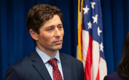 Alcalde de Minneapolis promete defender a migrantes y lo llaman héroe sin capa: “Los queremos y ayudaremos”