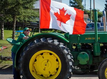 Canadá busca a trabajadores agrícolas mexicanos; ofrece $34,000
