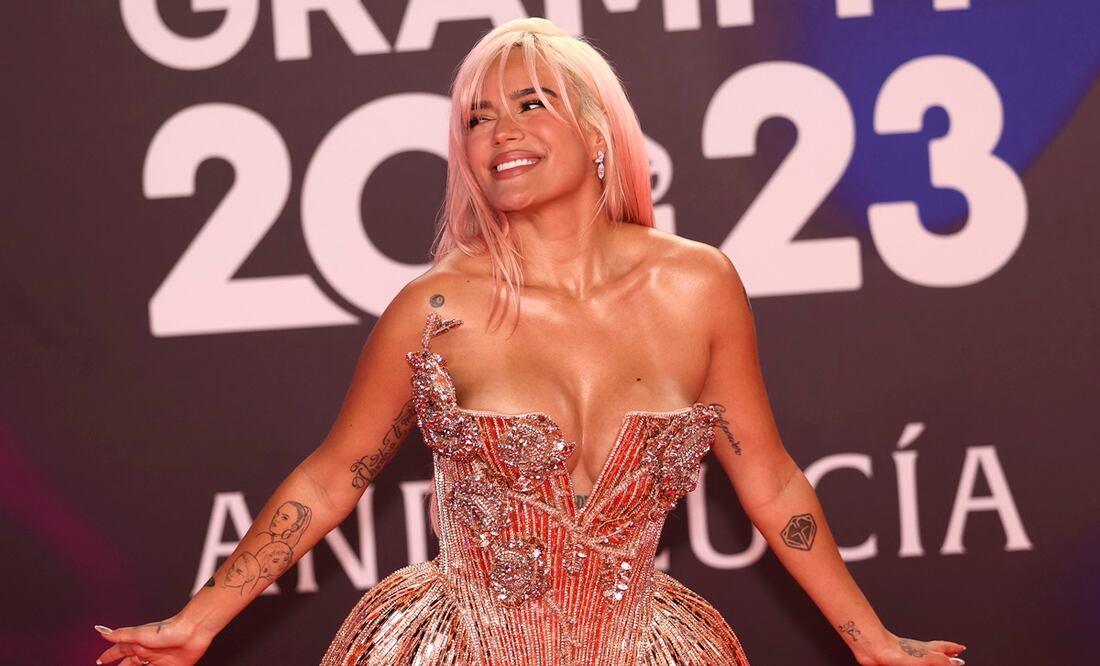 Karol G. Ella es la mujer del año de Billboard y ganadora del Grammy. Foto: AP