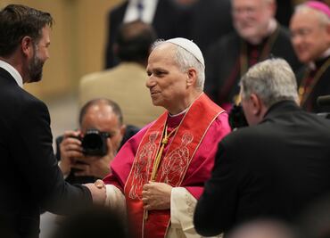 JD Vance entrega al papa León XIV una invitación de Trump para visitar Estados Unidos