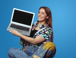 La beca que te regala una laptop si tienes 9.0 de promedio. Requisitos