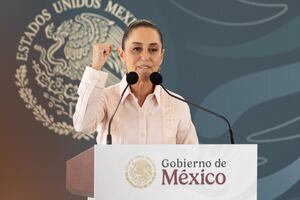 Sheinbaum presume 13,4 millones menos en pobreza por salario mínimo récord, inversión extranjera y programas sociales