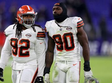 NFL posterga 3 partidos por oleada de contagios de Covid