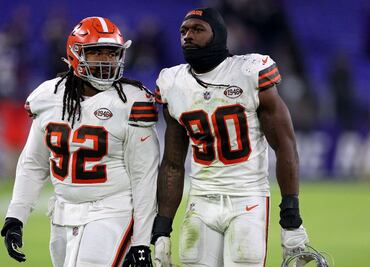 NFL posterga 3 partidos por oleada de contagios de Covid