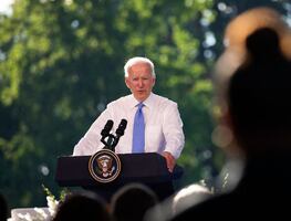 Biden suspende descanso y regresa a Washington; hará anuncio sobre Afganistán