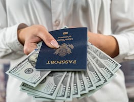 ¿Qué pasa si no declaras que viajas con más de $10,00 dólares a Estados Unidos?