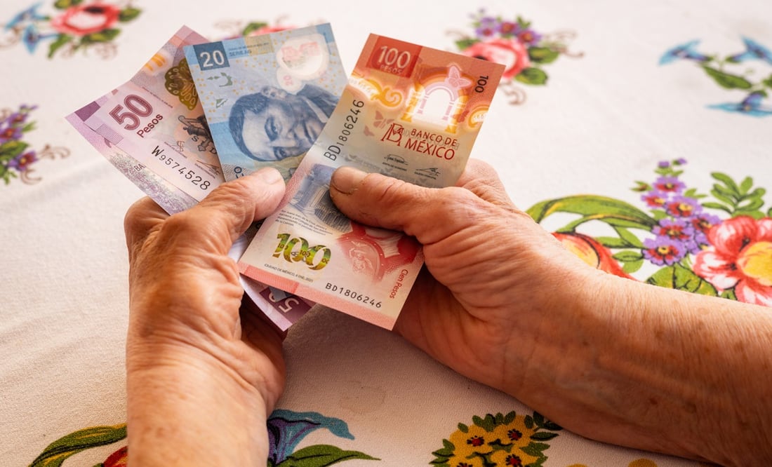 Pago doble de la Pensión del Bienestar 22024, fecha de pago y monto. Foto: iStock-Andrzej Rostek