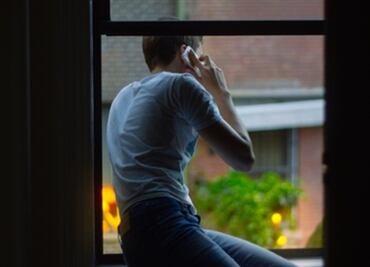 Lo que sí y lo que no debes reportar al 911 (EU)