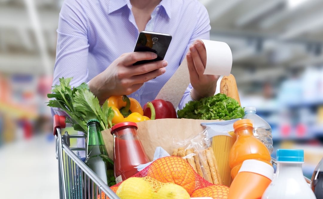 Cientos de establecimientos ofrecen descuentos para los adultos mayores con la tarjeta INAPAM. Foto: iStock