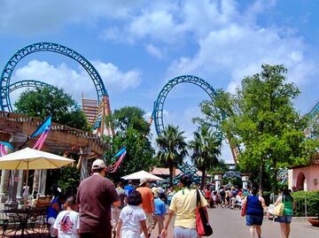 Estos son los planes de reapertura de los parques de Six Flags