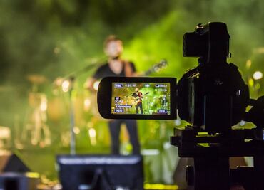 Telenovelas sin besos y pocos actores, las nuevas condiciones para hacer TV