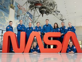NASA selecciona a 10 nuevos astronautas: seis mujeres y cuatro hombres harán historia en misiones a la Luna y Marte