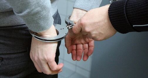 Detienen a enfermero por violación y embarazo de paciente incapacitada