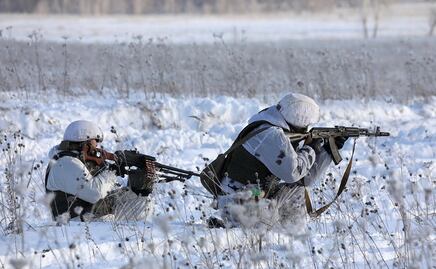 EU: 40% de tropas rusas, en frontera con Ucrania, están en posición de atacar