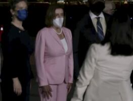 Pelosi dice que visita Taiwán para apoyar a la isla ante "amenazas" de Pekín