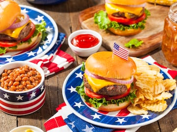 Los 10 platillos más POPULARES de Estados Unidos y los mejores lugares para comerlos