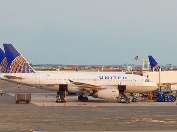 Ordenan a aerolíneas a dar reembolsos por vuelos cancelados debido al Covid-19