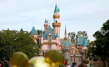 Buscan actores cantantes para trabajo en Disneyland, California