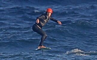 Así vacaciona un millonario: captan a Mark Zuckerberg en Hawái