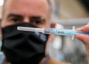 EU compra otros 200 millones de dosis de la vacuna de Pfizer
