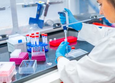 Agencia federal de EU anuncia drástico recorte para la investigación médica