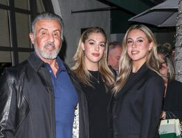 Sophia Stallone deslumbra con belleza y mini cintura en Instagram