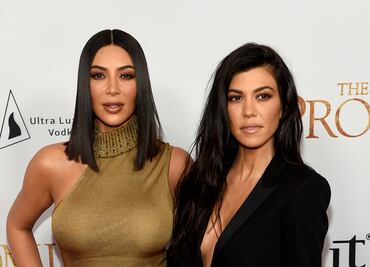 Kourtney y Kim Kardashian derrochan sensualidad en Miami